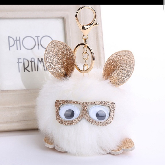 🦉Sparkly Owl Pom Pom Keychains - Picture 1 of 4